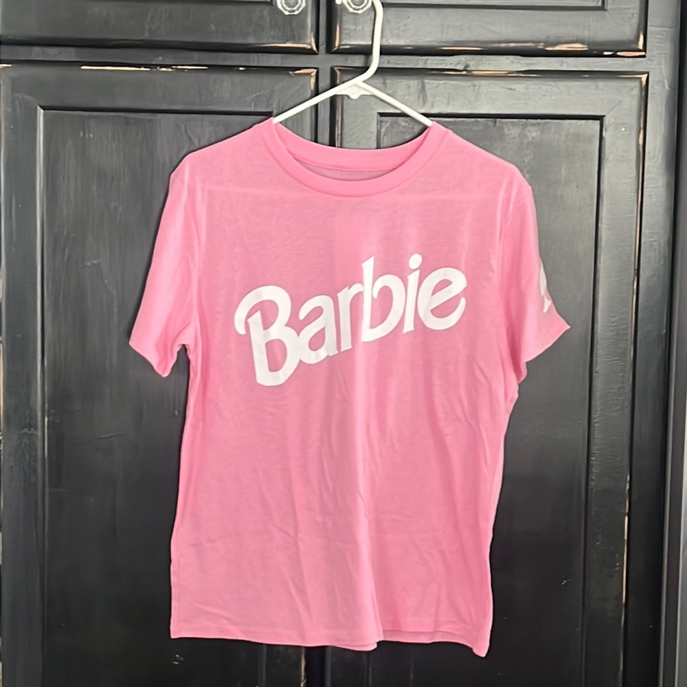 Barbie tee pink 💕